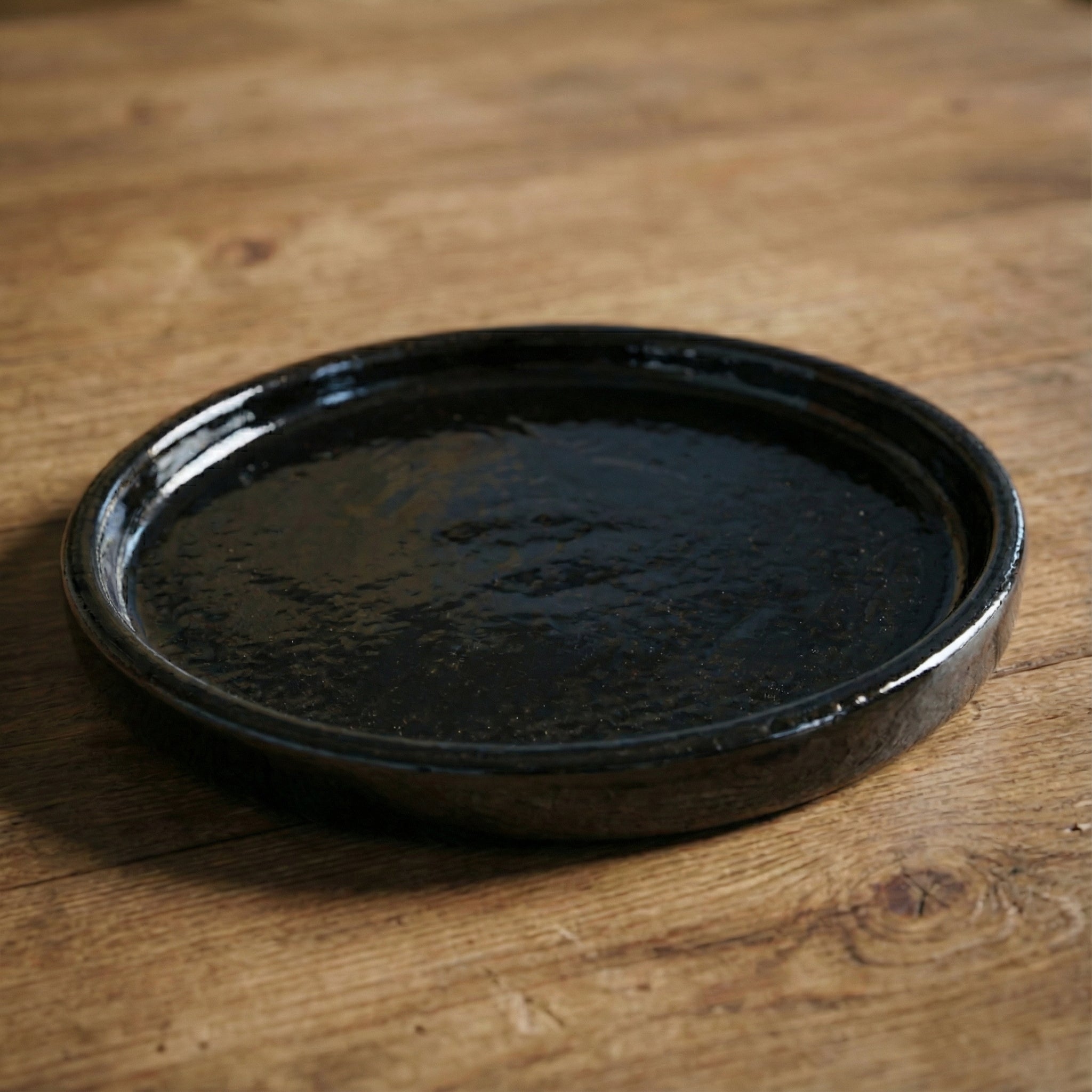 Podmiska pod květináč - Černá