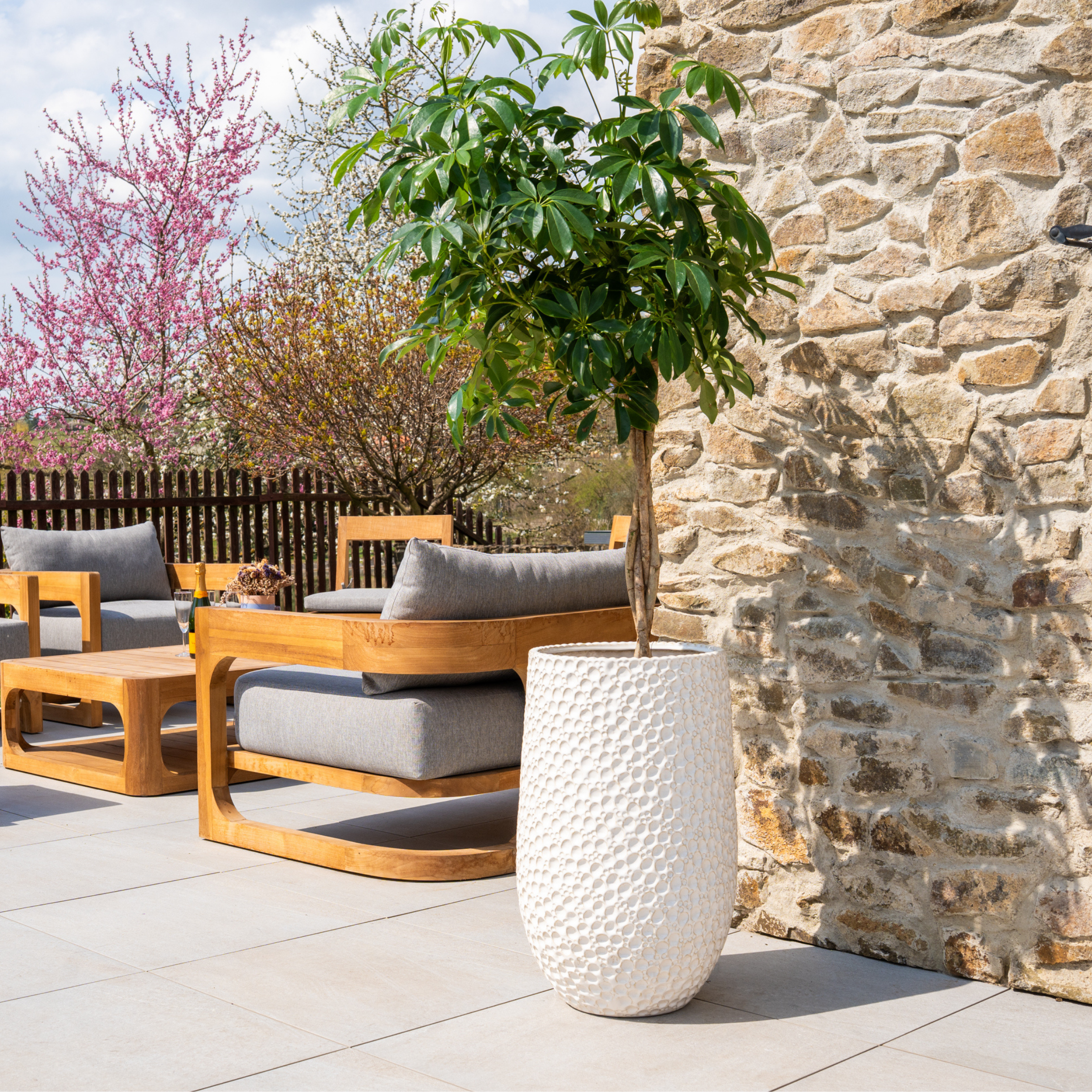 Keramický květináč PARIS bílá – styl Provence, robustní a elegantní