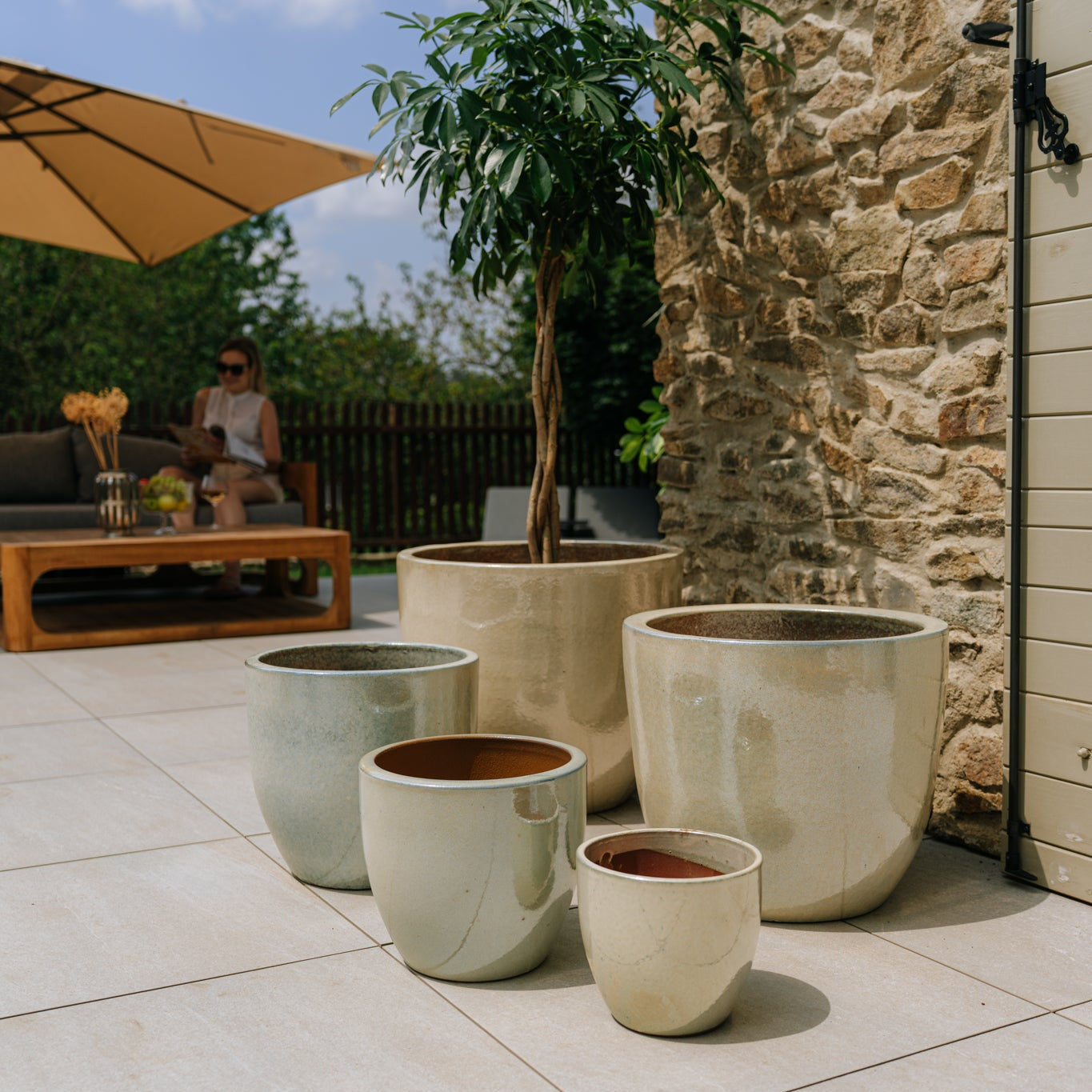 Provencelia květináč LANCELOT perleťová – glazovaná terakota, styl Anduze