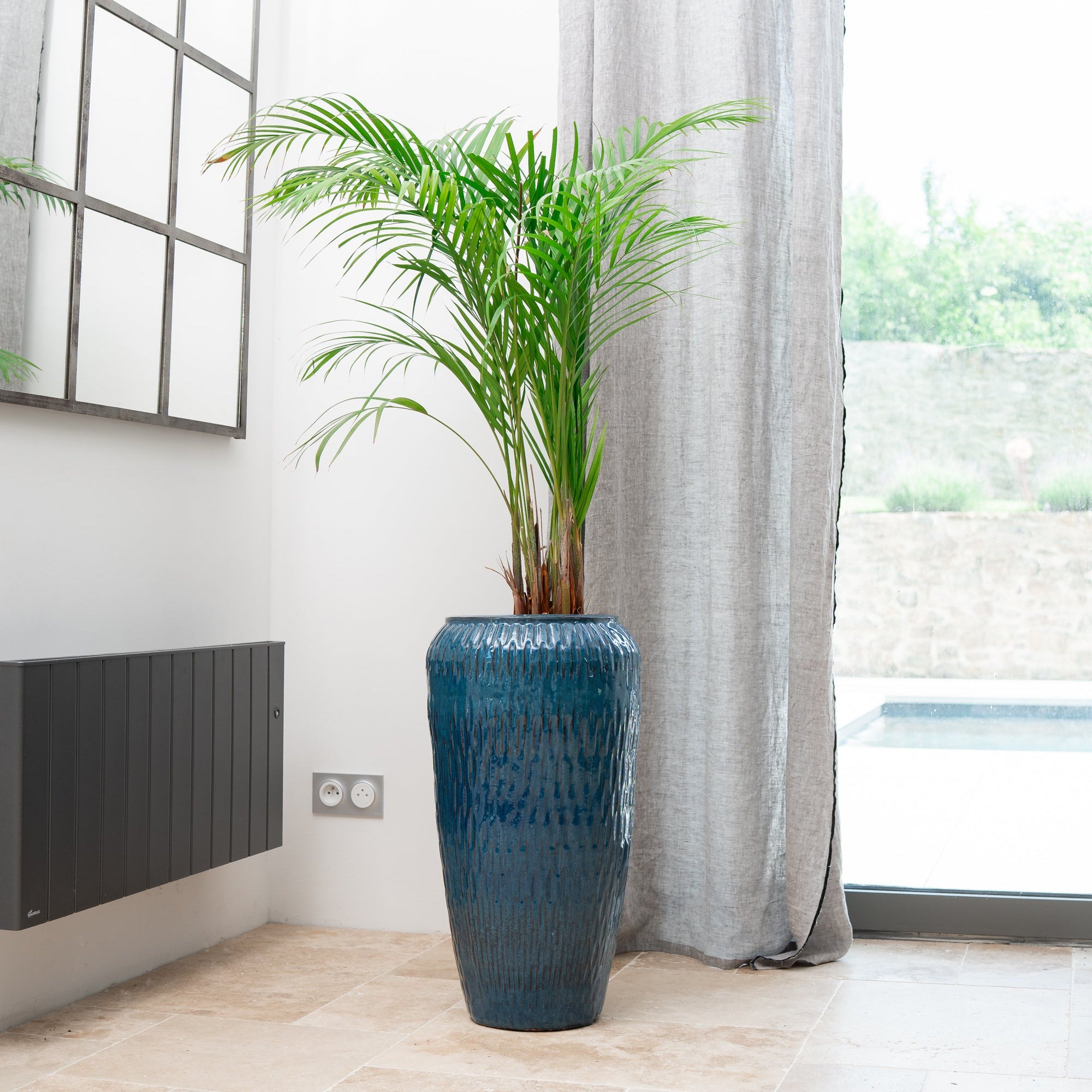 Květináč POMPADOUR azurově modrá – ručně vyráběná keramika, XXL až 68 cm