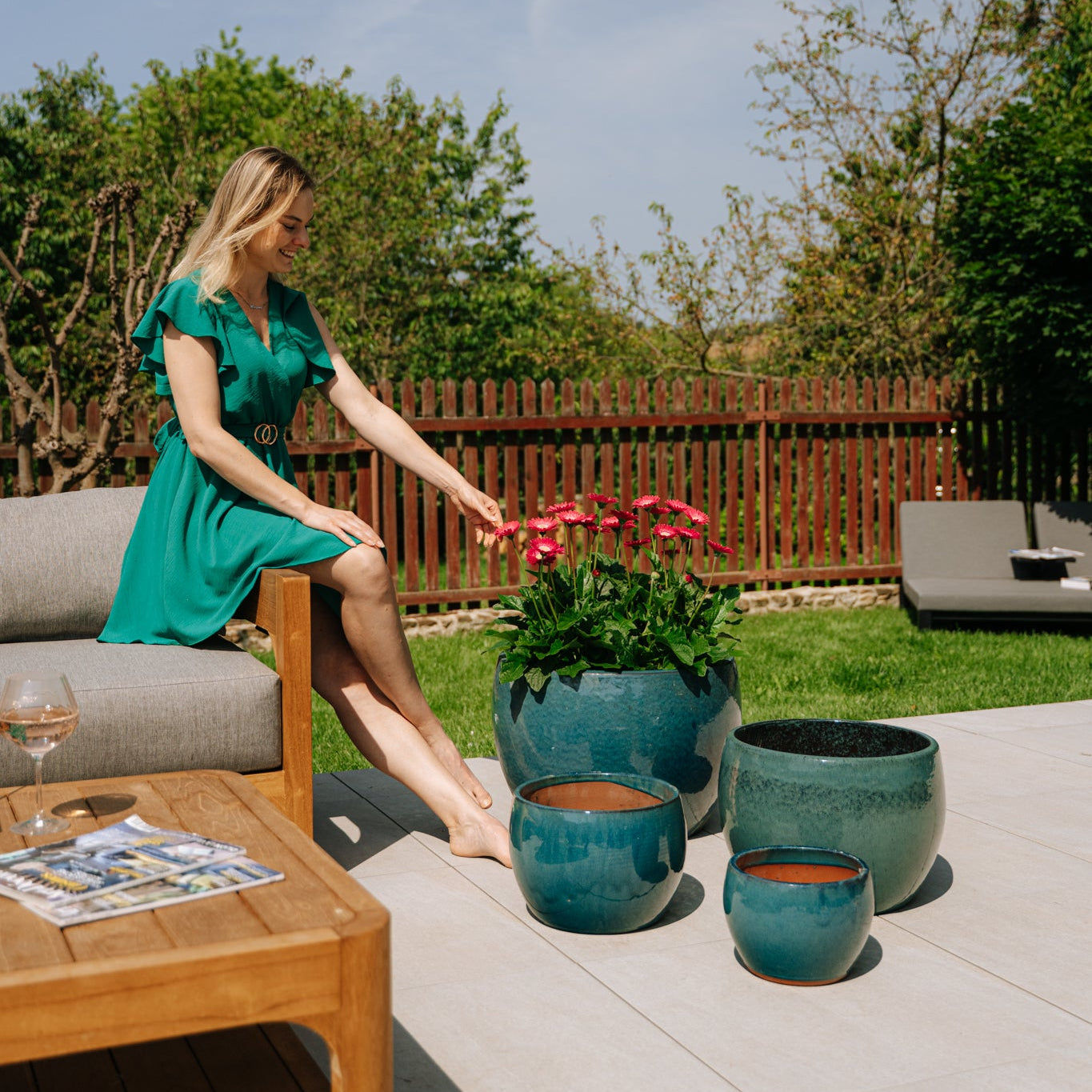 Provencelia květináč ROMULUS azurově modrá – glazovaná terakota, styl Anduze