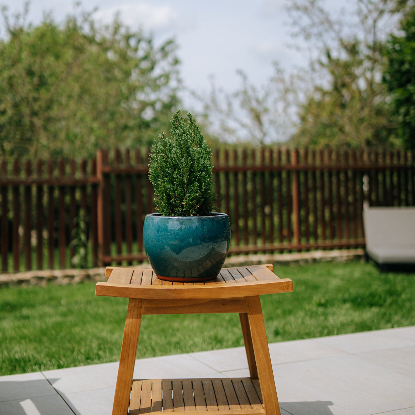 Keramicky květináč Romulus - Azurově modrá