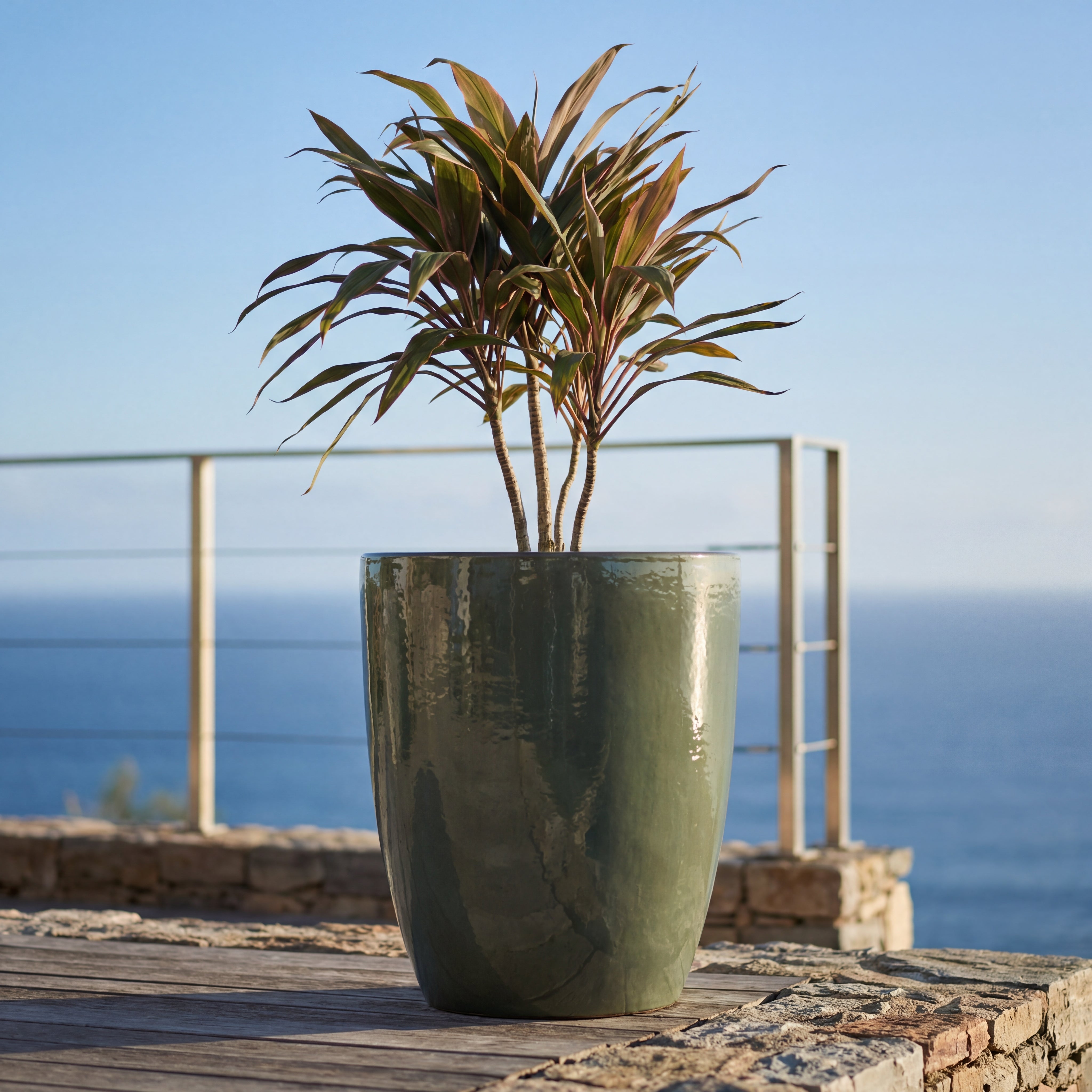 Stylový keramický květináč MAZARIN v interiéru