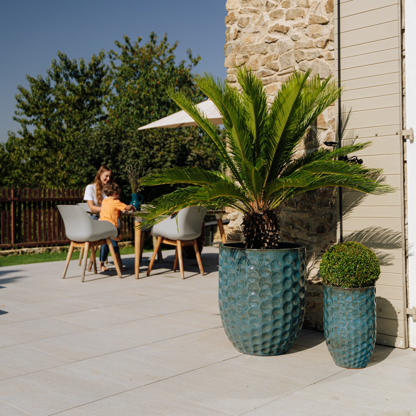 MEROVEE keramický květináč ocelově modrá – odolný vůči počasí, pro interiér i exteriér