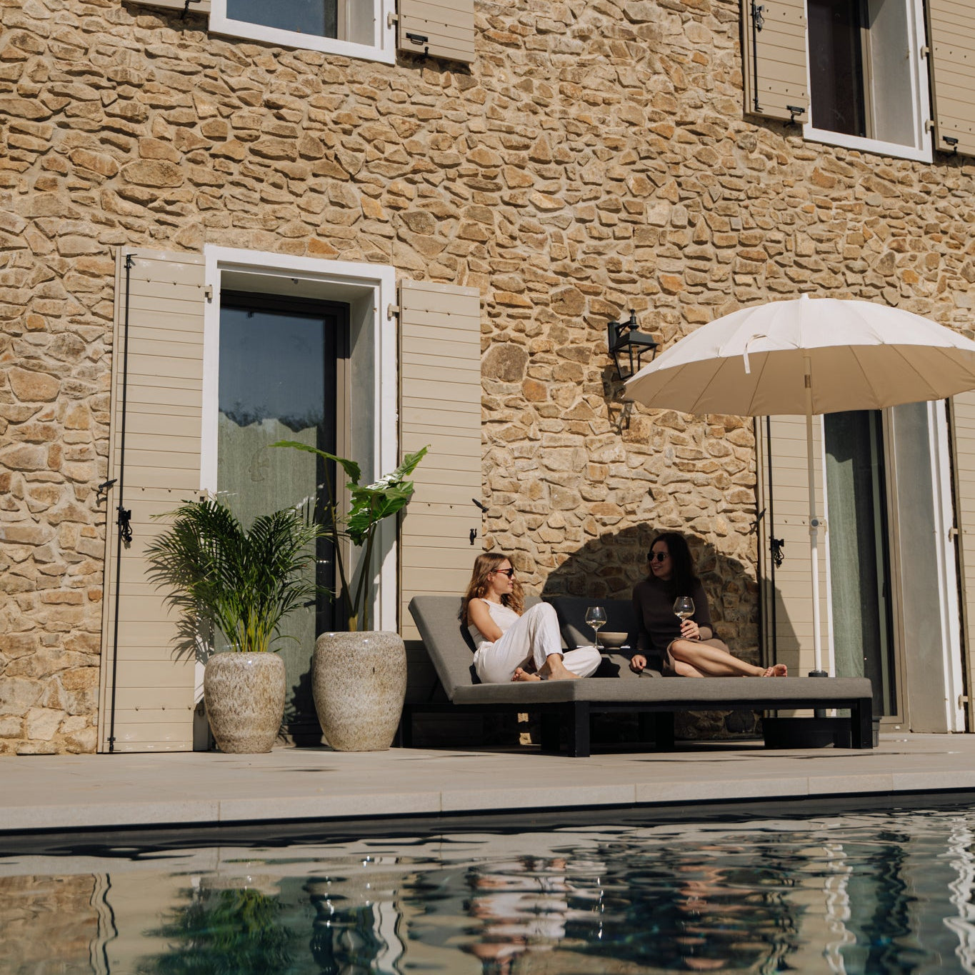 keramicky kvetinac bily tygr - Provencelia.cz