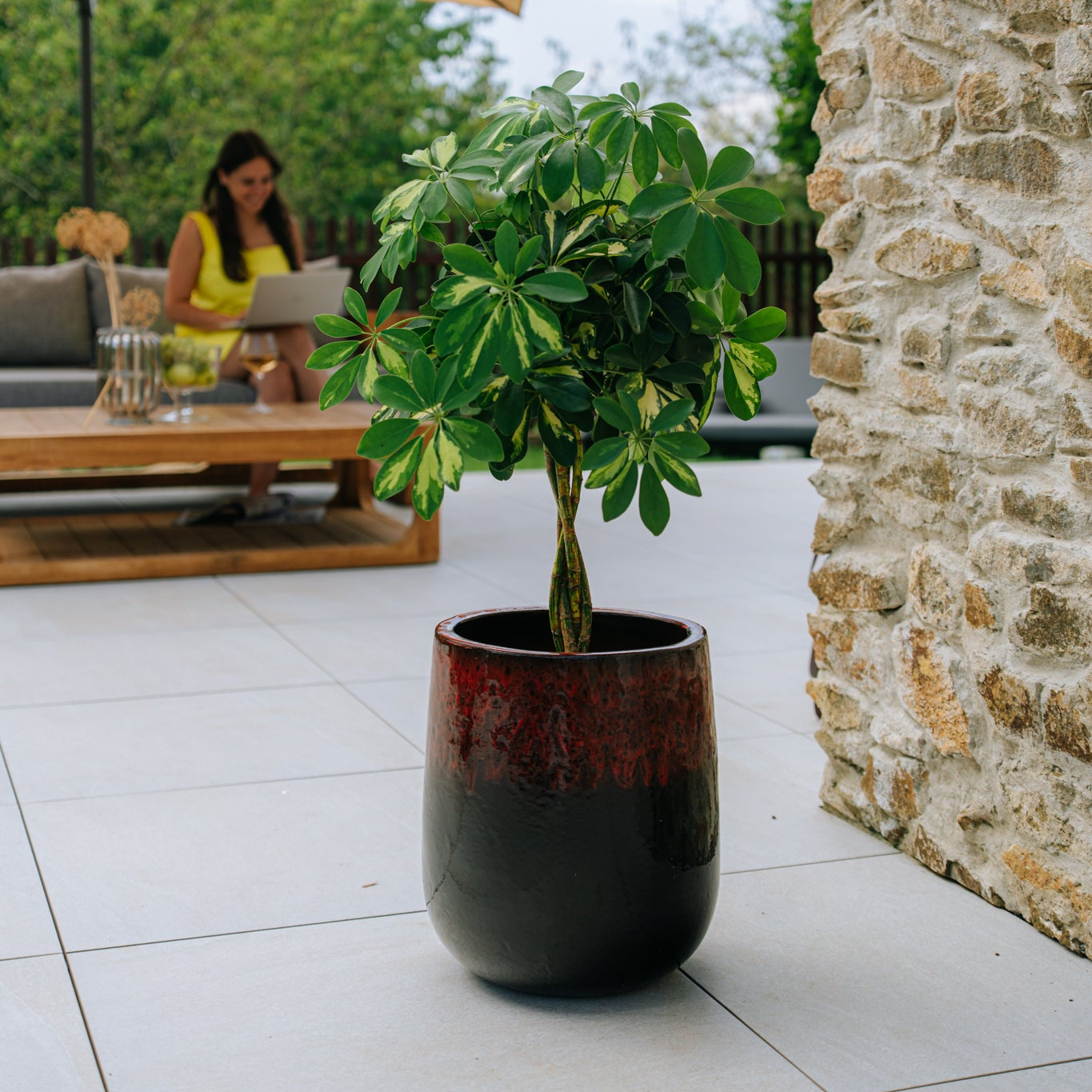 DIANE keramický květináč Červeno černá – odolný vůči počasí, pro interiér i exteriér