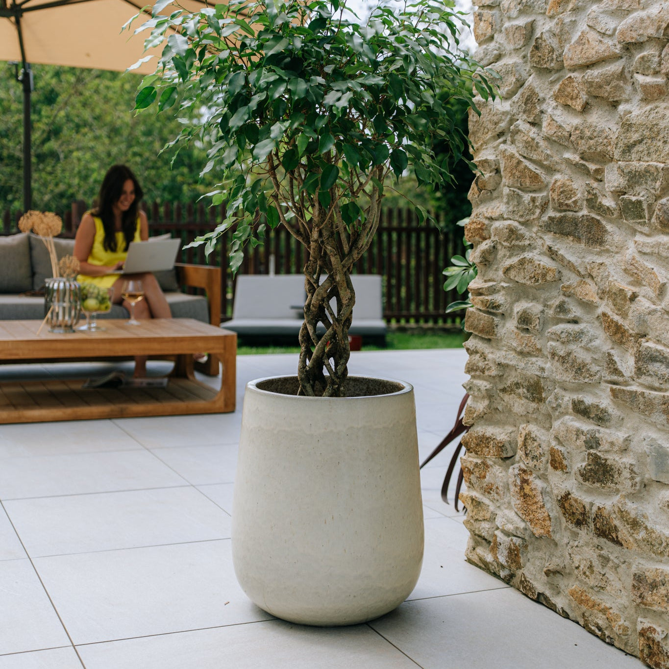 DIANE krémová terakotový květináč – Provencelia, pro zahradu a terasu