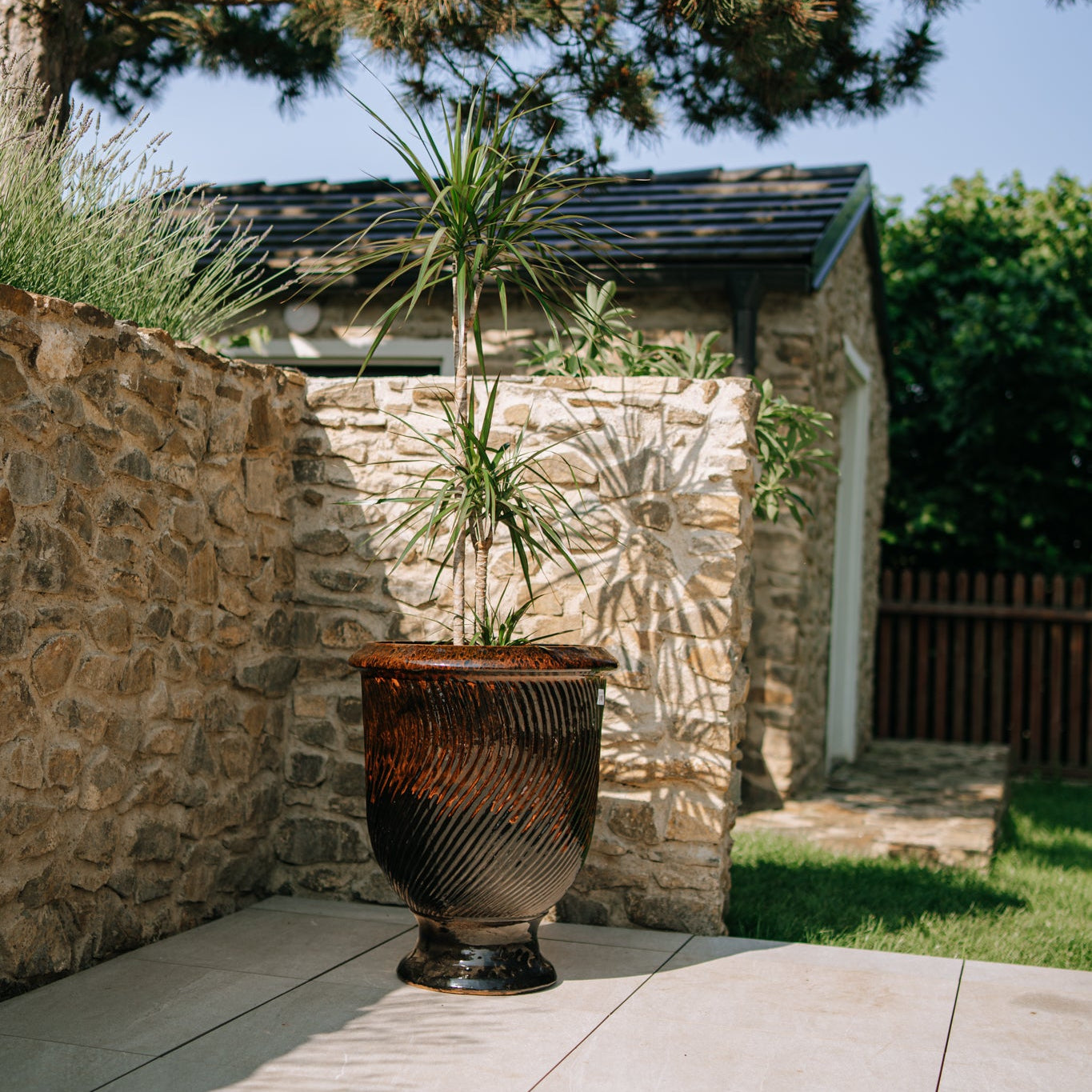 Keramický květináč Morgane - Oranžově černá