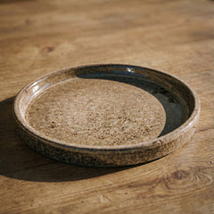 Podmiska pod květináč - Tygrovaná bílá