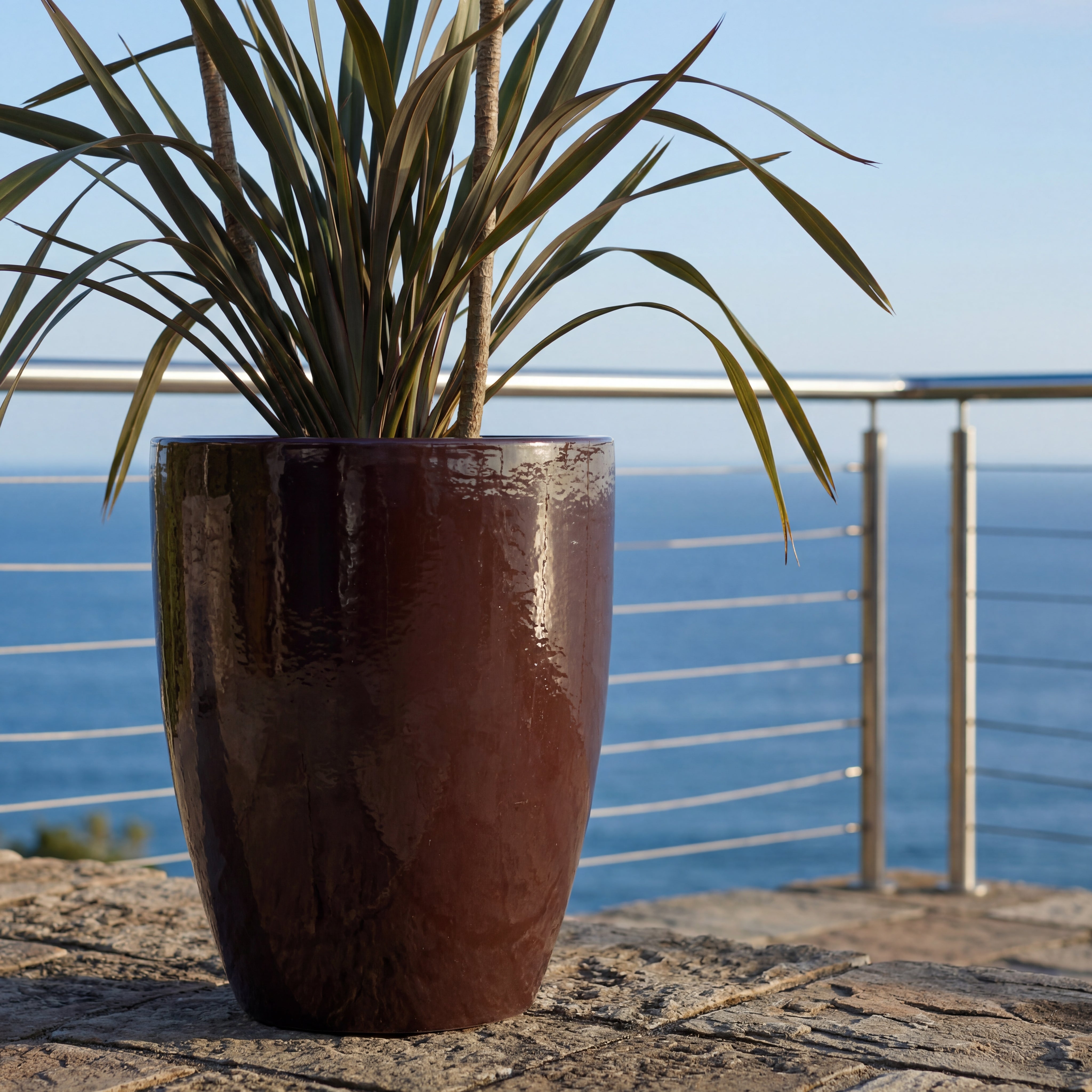 Stylový keramický květináč MAZARIN v interiéru